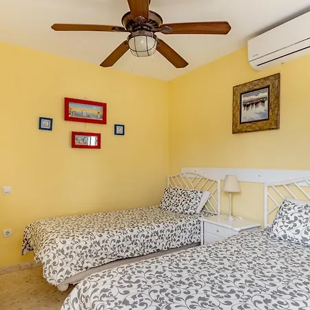 Apartment Carihuela *