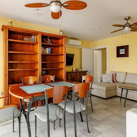 Apartment Carihuela *